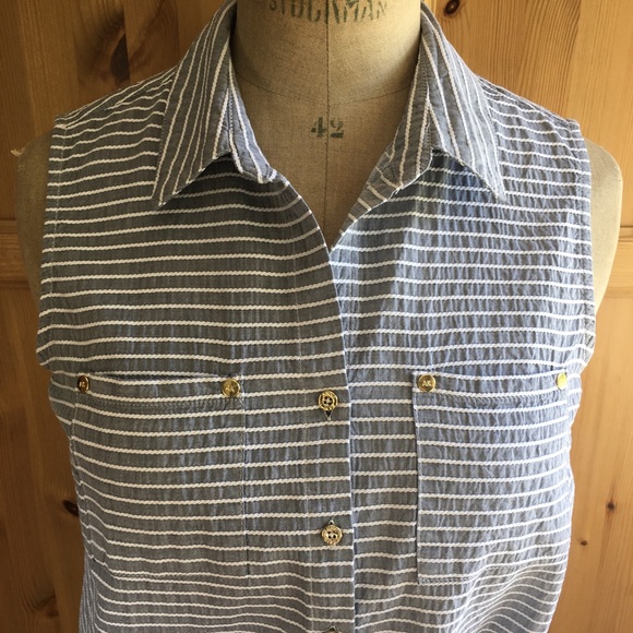 Grey White Cotton Sleeveless Blouse Front Tie - Picture 3 of 7